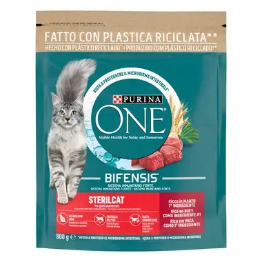 PURINA ONE® Esterilizado Rico en buey y trigo Vista Frontal